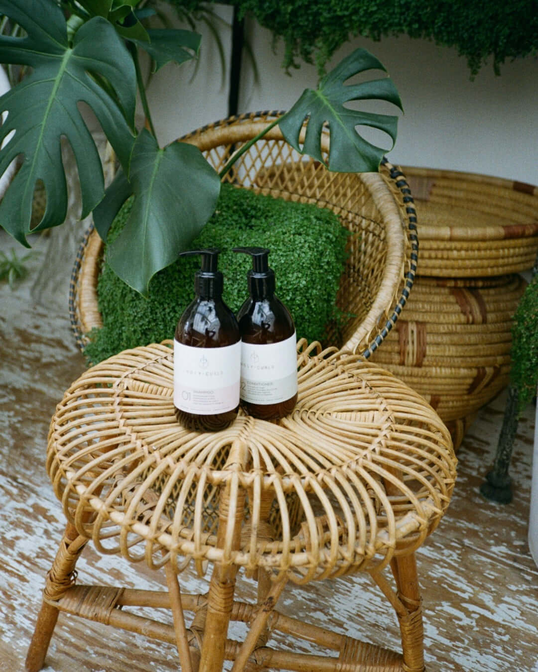 Holy Curls Wash Heroes Curl Shampoo Curl Conditioner holy-curls-wash-heroes-curl-shampoo-curl-conditioner